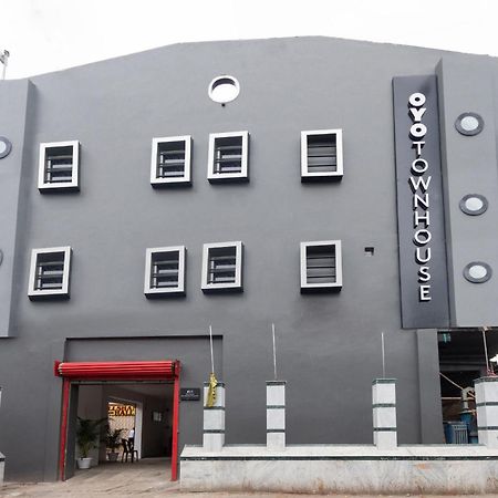 Townhouse Hotel Mannat International Calcuta Exterior foto